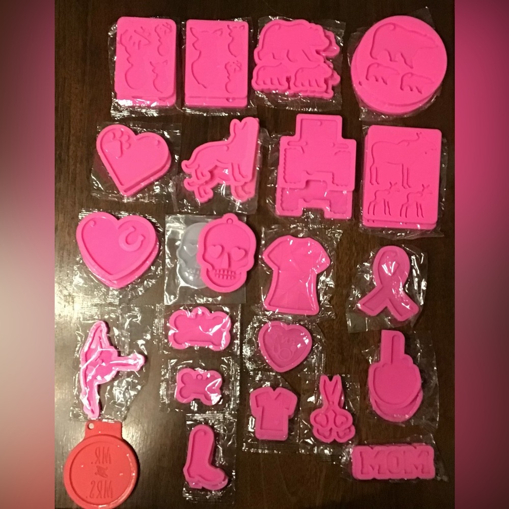 Silicone molds for resin to make your own custom design.